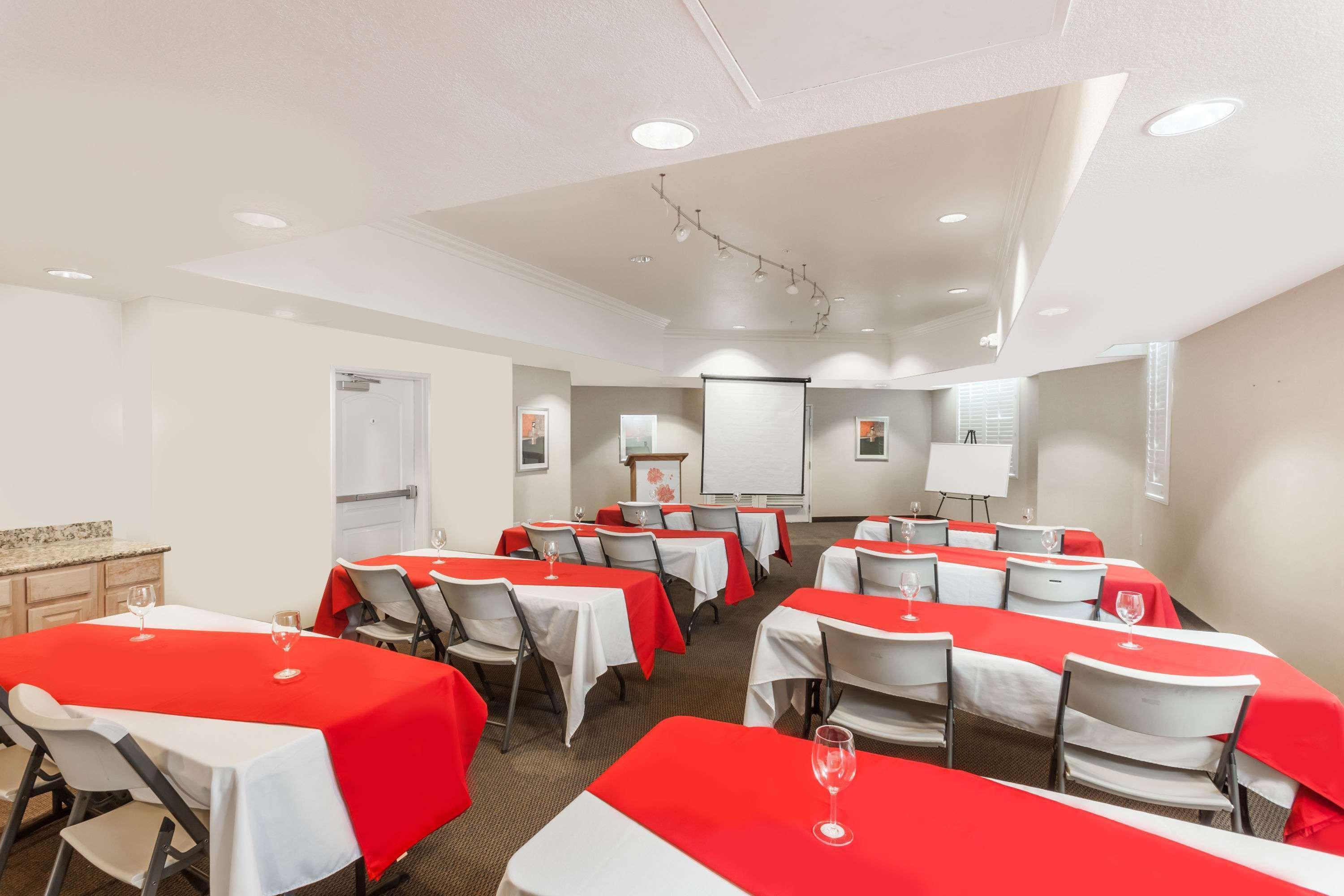 Hawthorn Suites Victorville Ngoại thất bức ảnh