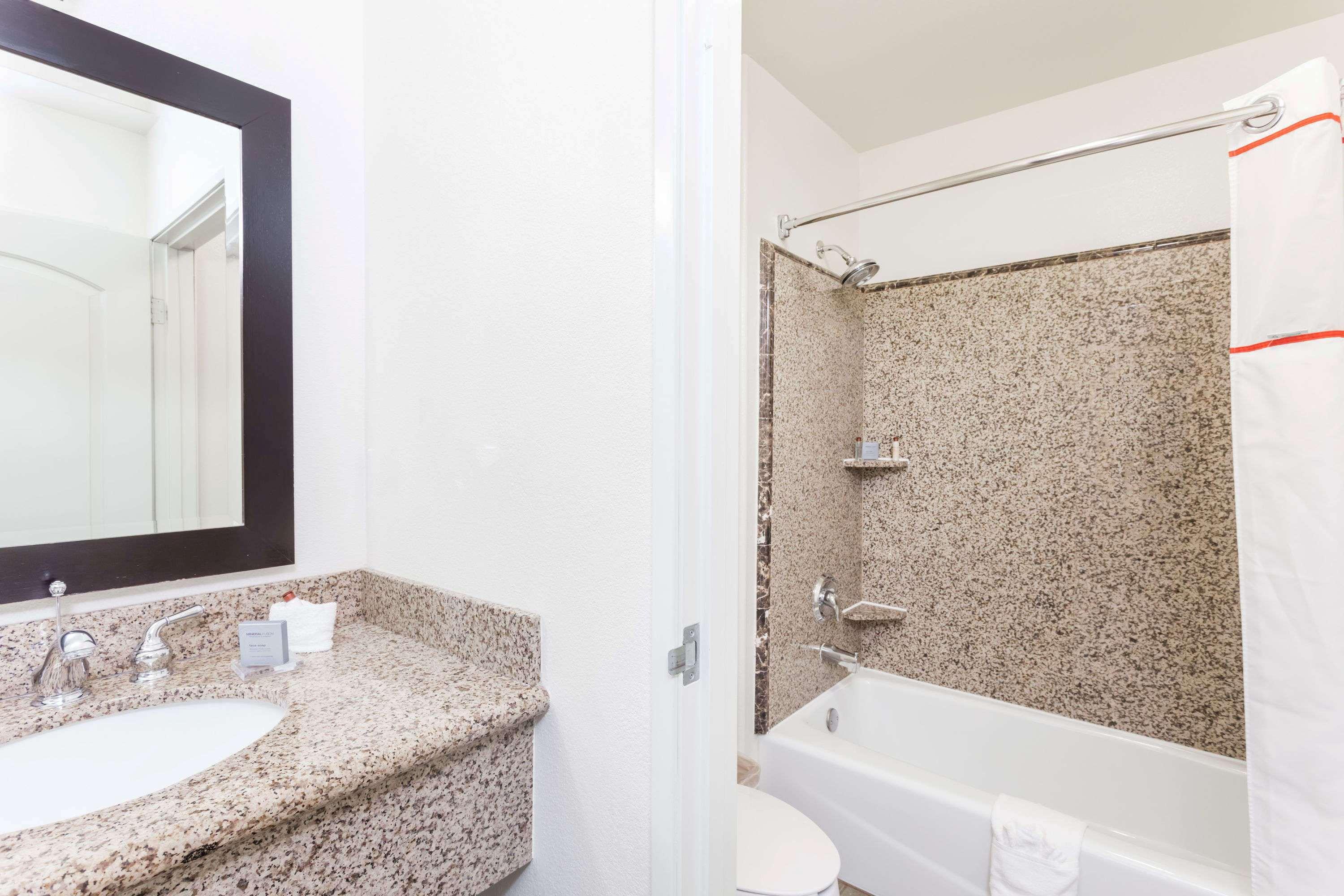 Hawthorn Suites Victorville Ngoại thất bức ảnh