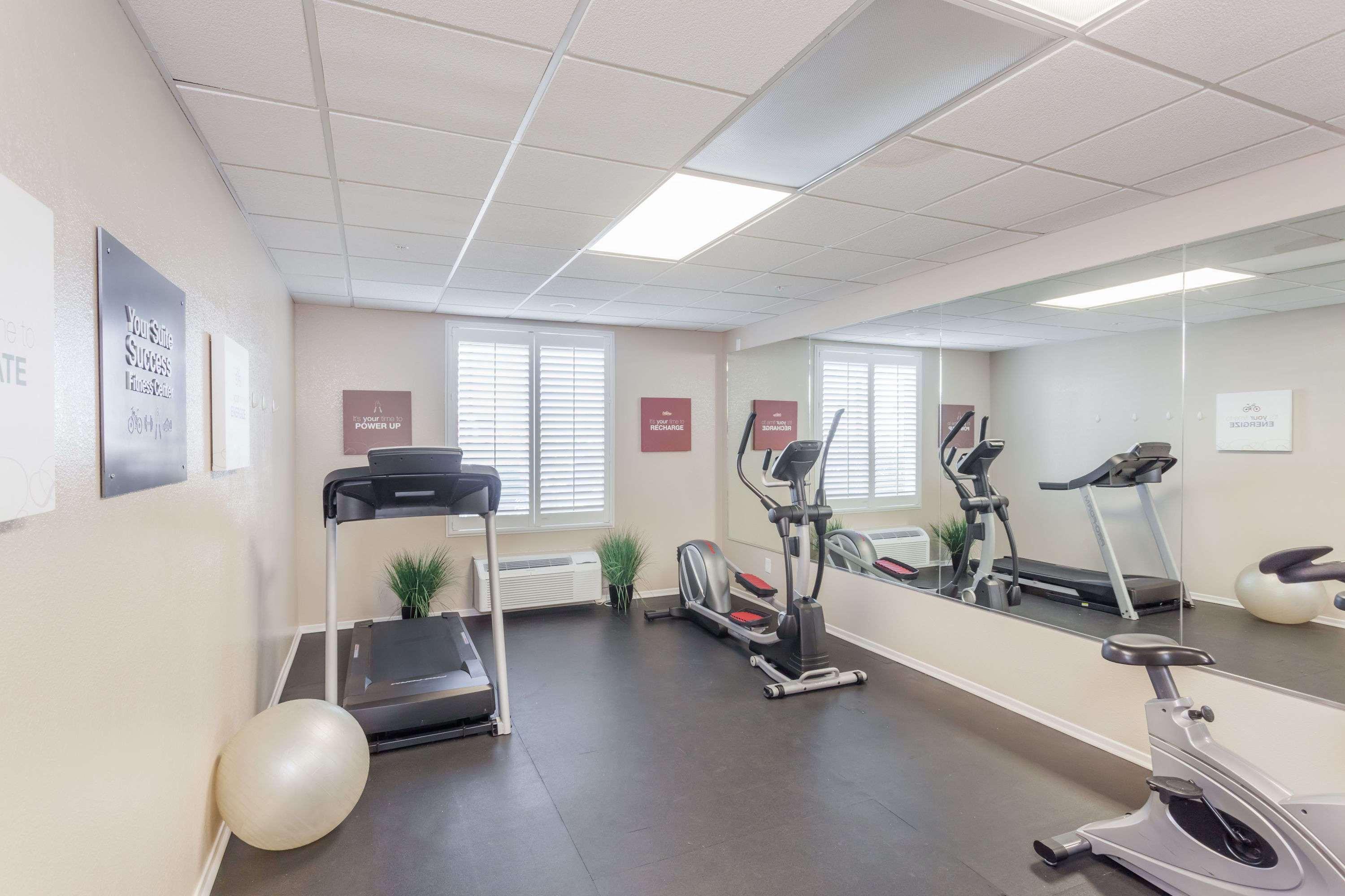 Hawthorn Suites Victorville Ngoại thất bức ảnh